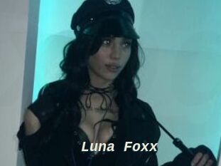 Luna_Foxx